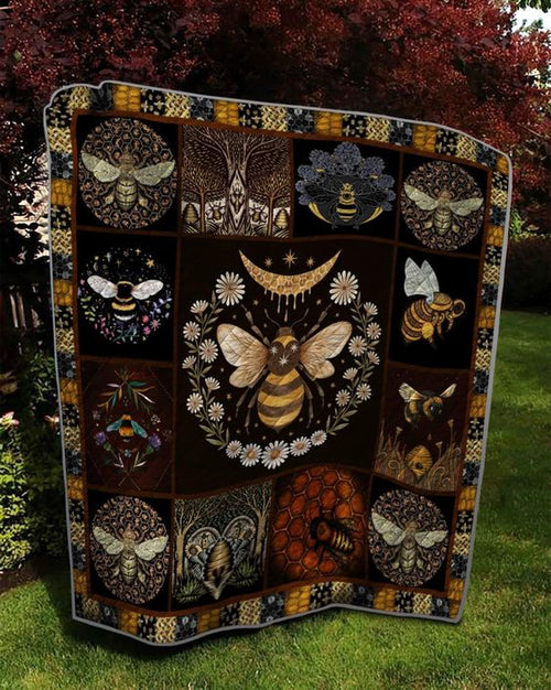 Aesthetic Pattern Bee Quilted Blanket NCU0PT03