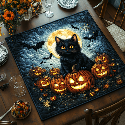 Autumn Cat Quilted Table Topper NCU0DDK947
