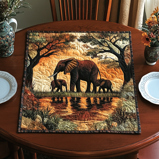 Autumn Elephant Quilted Table Topper NCU0DDK544