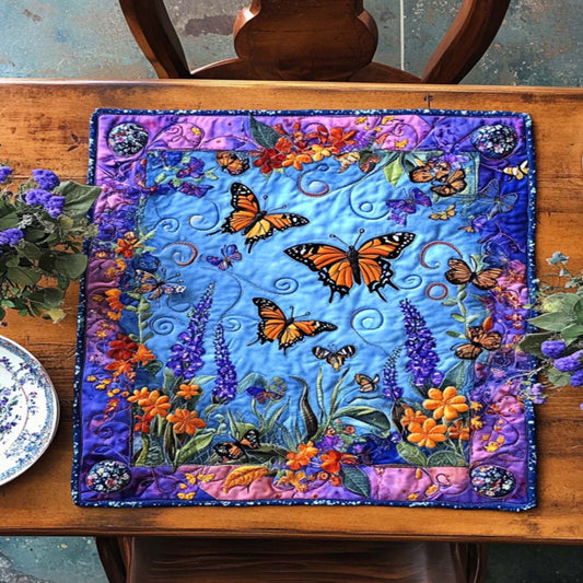 Bluebonnet Sunset Field Quilted Table Topper NCU0NNT1294