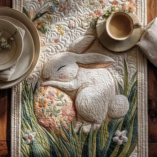 Bunny Hug Patchwork Quilted Table Runner NCU0DQQ0434