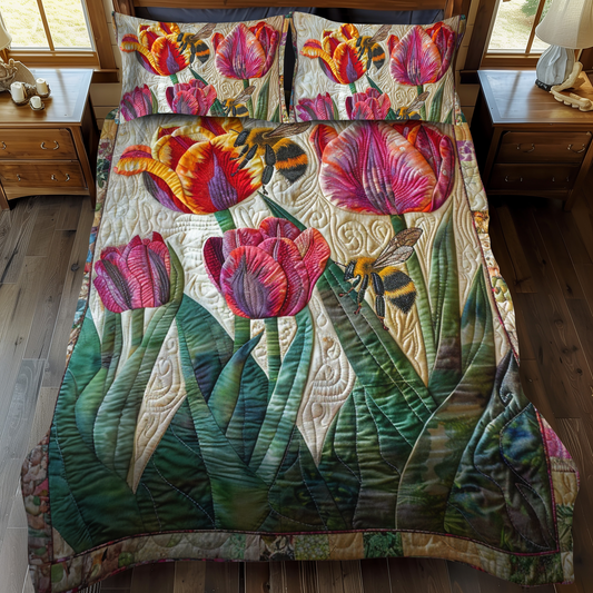 Buzzing Beauty Floral 3-Piece Quilted Bedding Set NCU0NT012