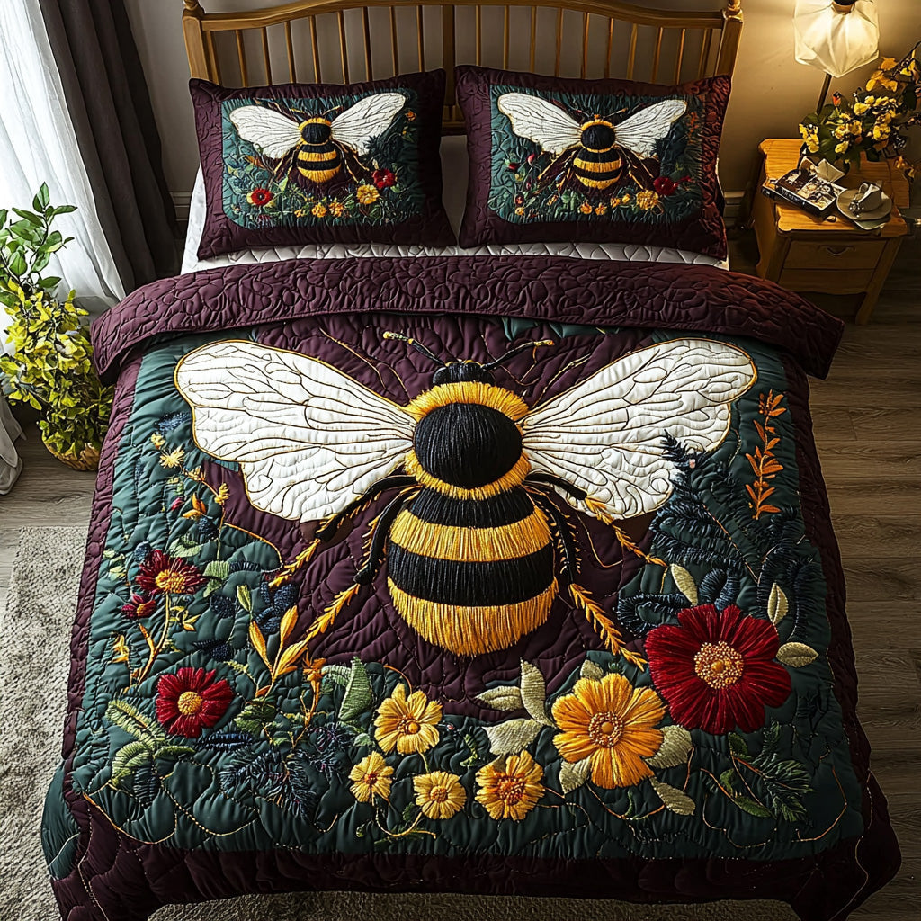 Buzzing Petals 3-Piece Quilted Bedding Set NCU0DV546