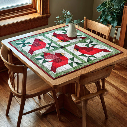 Cardinal Christmas Quilted Table Topper NCU0HNH256
