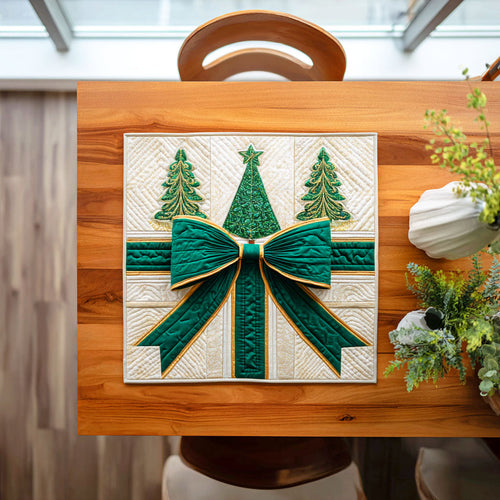 Christmas Ribbon Tree Quilted Table Topper NCU0NTD349