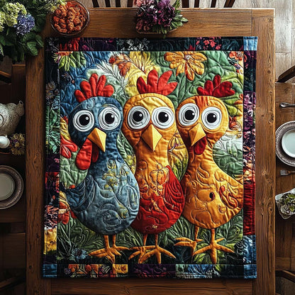 Country Cluck Quilted Table Topper NCU0DV718