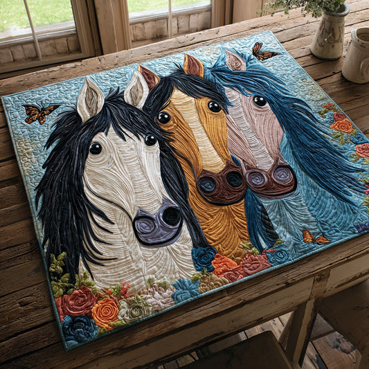 Countryside Charm Quilted Table Topper NCU0DV943