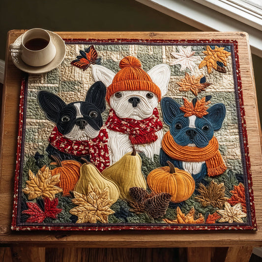 Cozy Bulldogs Crew Quilted Table Topper NCU0HNH051