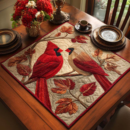 Cozy Cardinals Quilted Table Topper NCU0NNT1163
