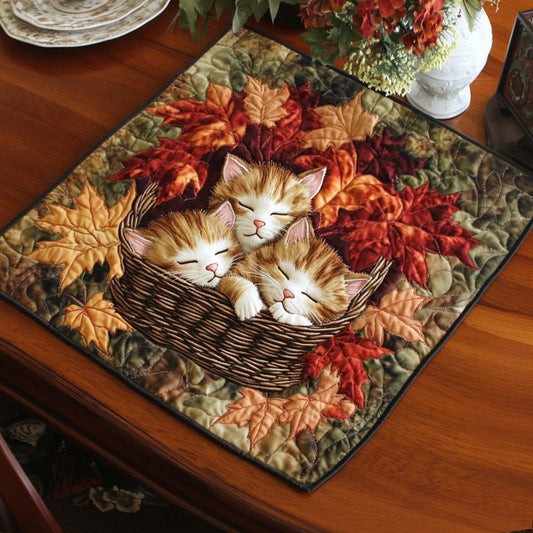 Cozy Kitty Quilted Table Topper NCU0NNT1110