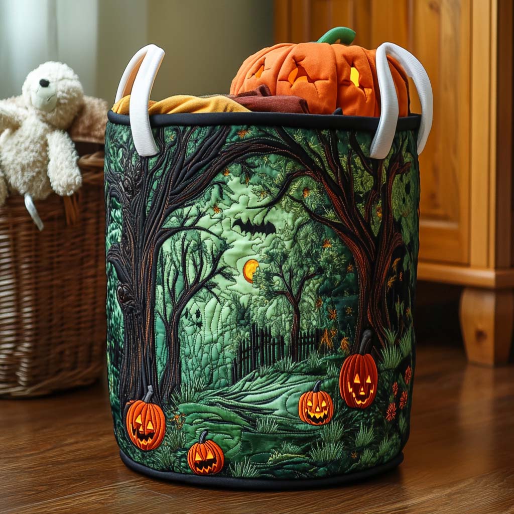 Creepy Cutie Quilted Laundry Basket NCU0NNT1463