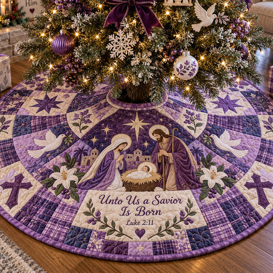 Crowned In Glory Christmas Quilted Tree Skirt NCU0PTT3509