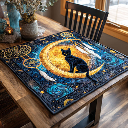 Dreamcatcher Paws Quilted Table Topper NCU0NTD234