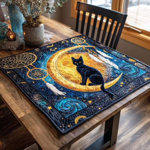 Dreamcatcher Paws Quilted Table Topper NCU0NTD234
