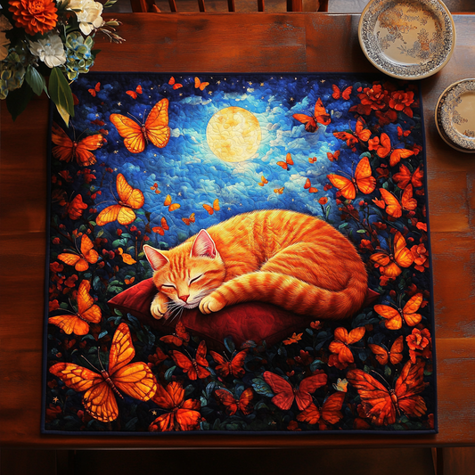 Dreamy Cat Quilted Table Topper NCU0DDK675