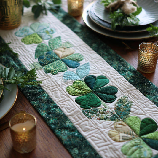 Emerald Luck Quilted Table Runner NCU0DV1825