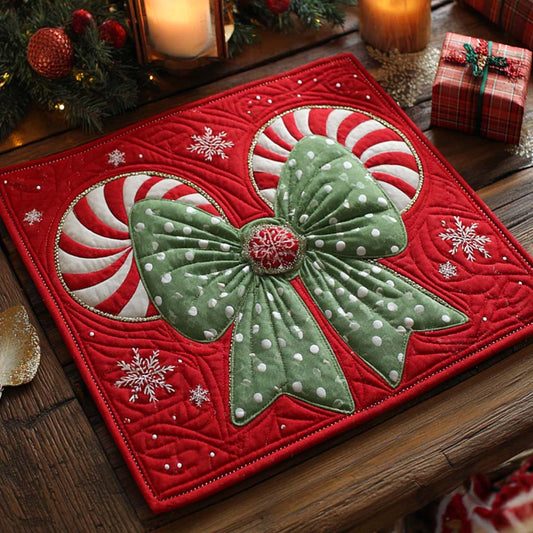 Evergreen Peppermint Bow Quilted Table Topper NCU0NXD210