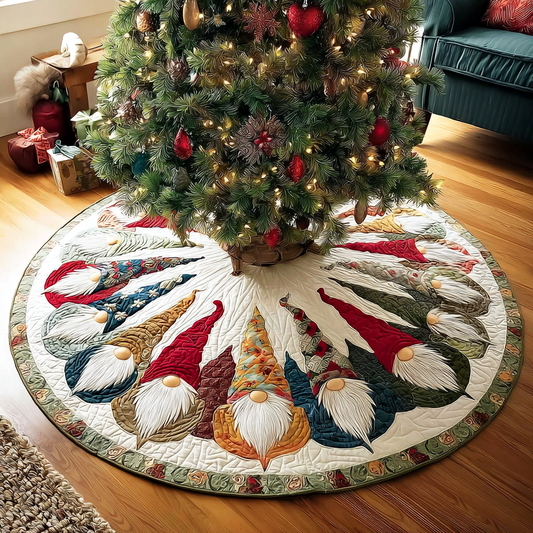 Gnome Quilted Tree Skirt NCU0QN067