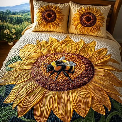 Golden Wings 3-Piece Quilted Bedding Set NCU0DV549