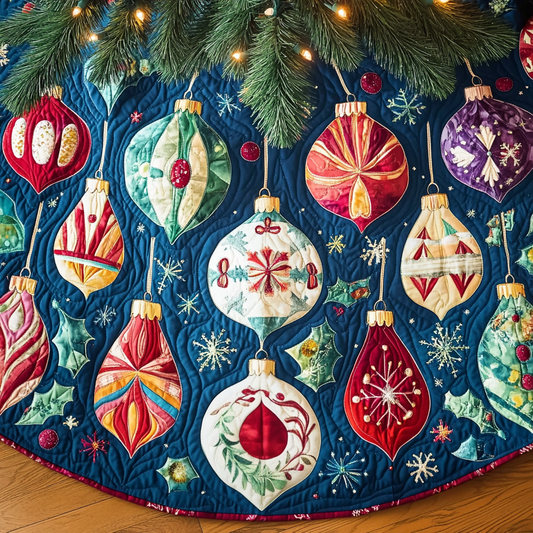 Holly Jolly Quilted Christmas Tree Skirt NCU0DV1037