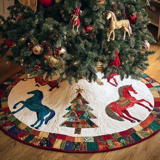 Horse Journey Christmas Quilted Tree Skirt NCU0DDK1690