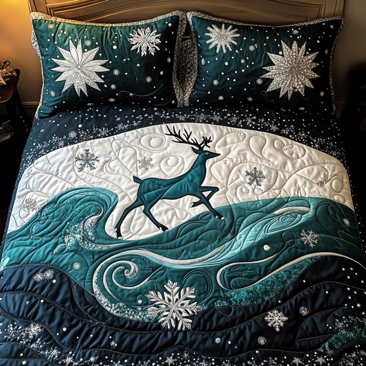 Luxe Reindeer 3-Piece Quilted Bedding Set NCU0TL1970