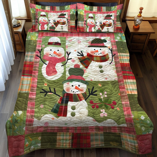 Merry & Bright 3-Piece Quilted Bedding Set NCU0TH952