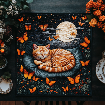 Midnight Cat Quilted Table Topper NCU0DDK674