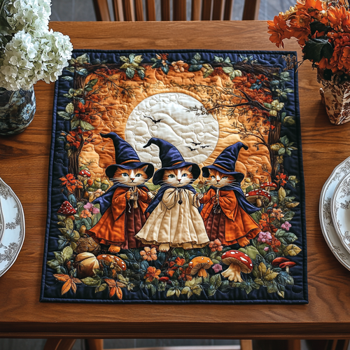 Moonlight Cat Quilted Table Topper NCU0DDK953