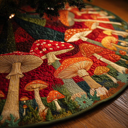 Mushroom Garden Christmas Quilted Tree Skirt NCU0DDK1654