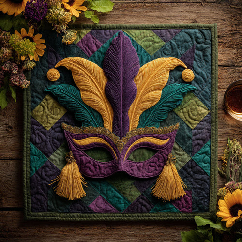 Queen Masquerade Quilted Table Topper NCU0PTT2553