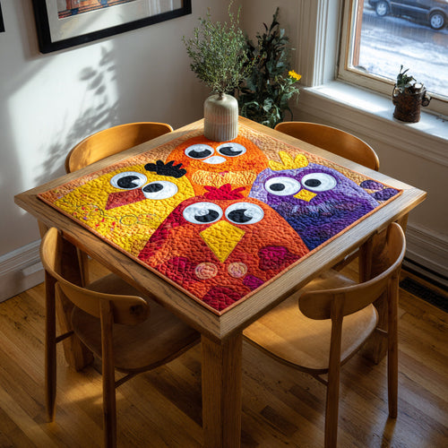Quirky Chickens Quilted Table Topper NCU0HNH155