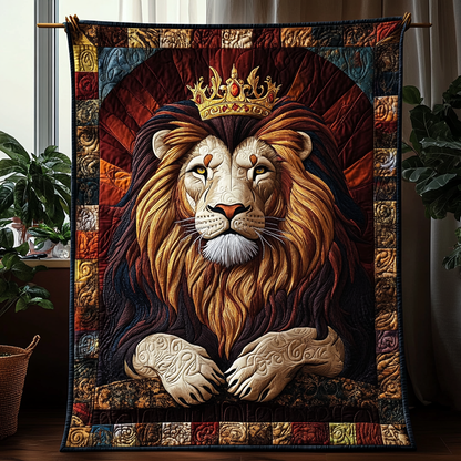Royal Proud Lion Quilted Blanket NCU0DV053