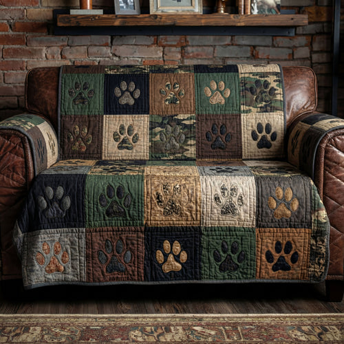 Rustic Trail Paw Quilted Sofa Cover NCU0PTT2951