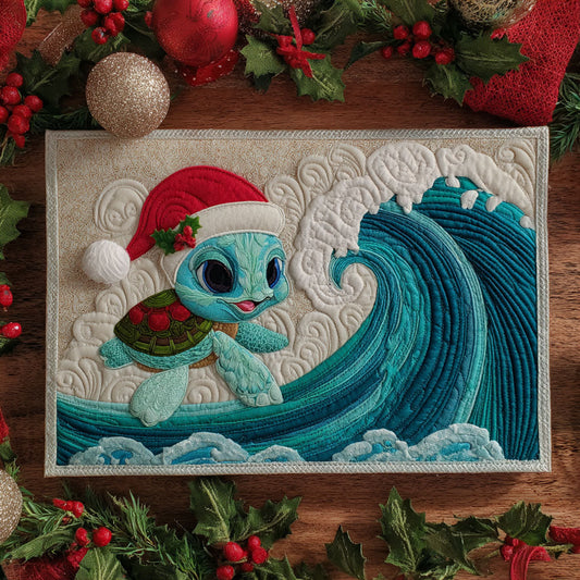 Santa Shell Splash Quilted Fabric Postcard NCU0PTT2414