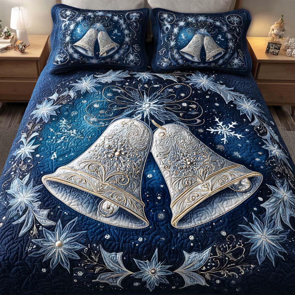 Silver Bells 3-Piece Quilted Bedding Set NCU0NNT1779