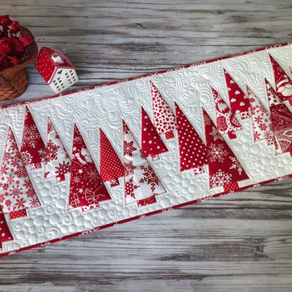 Snowy Eve Quilted Table Runner NCU0PT735