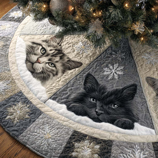 Snowy Peek Quilted Tree Skirt NCU0NXD1015