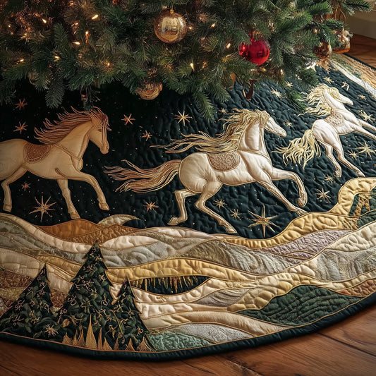 Starlit Noble Steeds Christmas Quilted Tree Skirt NCU0LDH015