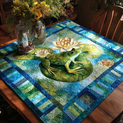 Sunny Pond Friends Quilted Table Topper NCU0PTT957