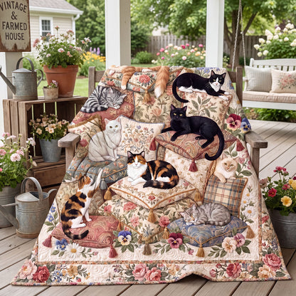 The Cozy Cushion Club Quilted Blanket NCU0PTT3197