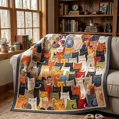 The Curious Cat Quilted Blanket NCU0PTT3141