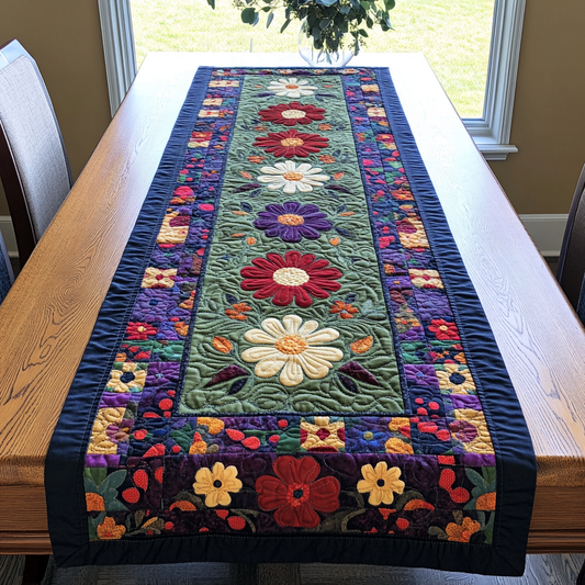 Vintage Petals Quilted Table Runner NCU0DDK458