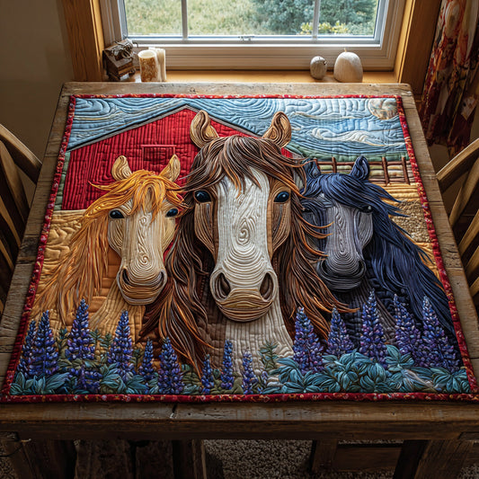 Whispering Mane Quilted Table Topper NCU0DV940