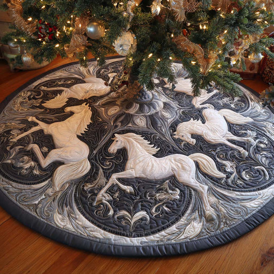 Winter Gallop Quilted Tree Skirt NCU0NXD640